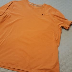 Nike regular fit size XL short sleeve shirt